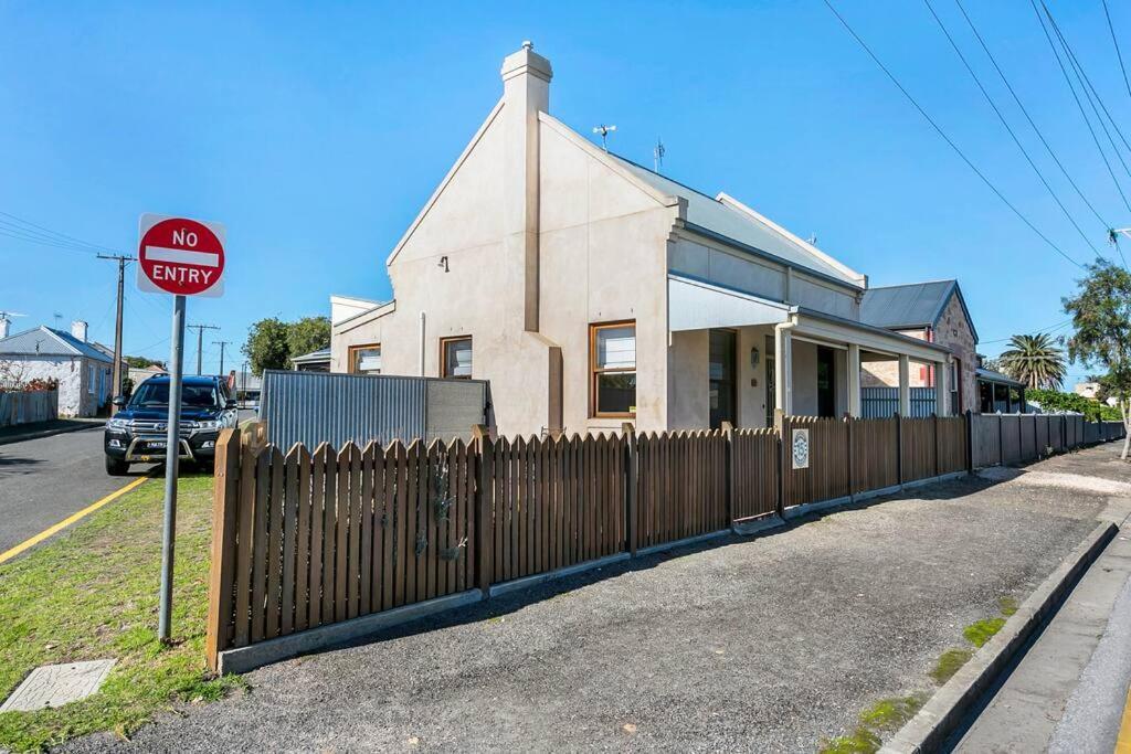 Holiday home Captains Quarters Goolwa