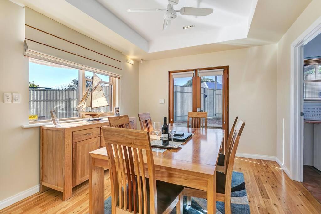 Captains Quarters * Goolwa